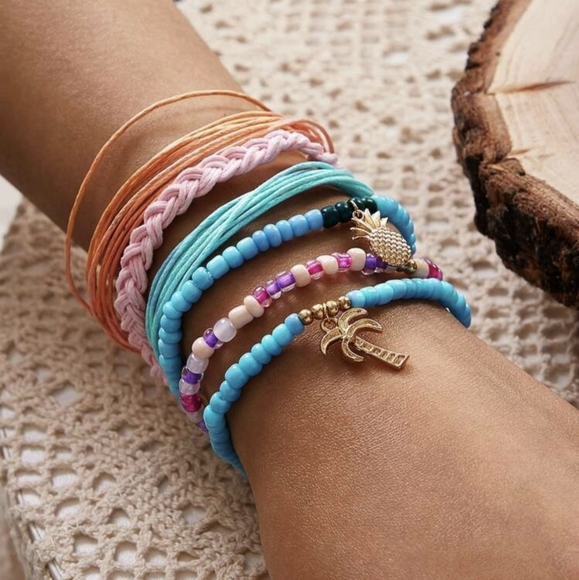 Jewelry - Set of 6 tropical pineapple palm tree bracelets
